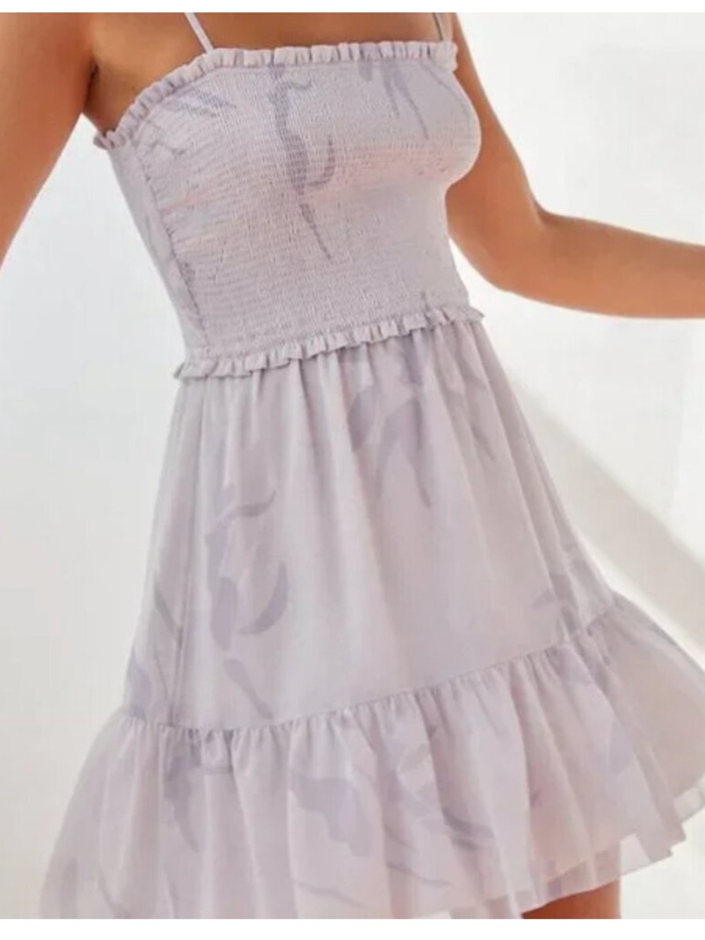 Aritzia Wilfred Catamaran Tiered Smocked Dress Floral Feminine